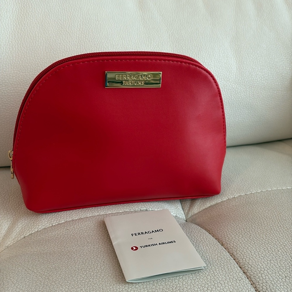 NWOT Ferragamo Parfums Clutch/makeup pouch exclusively for Turkish Airline